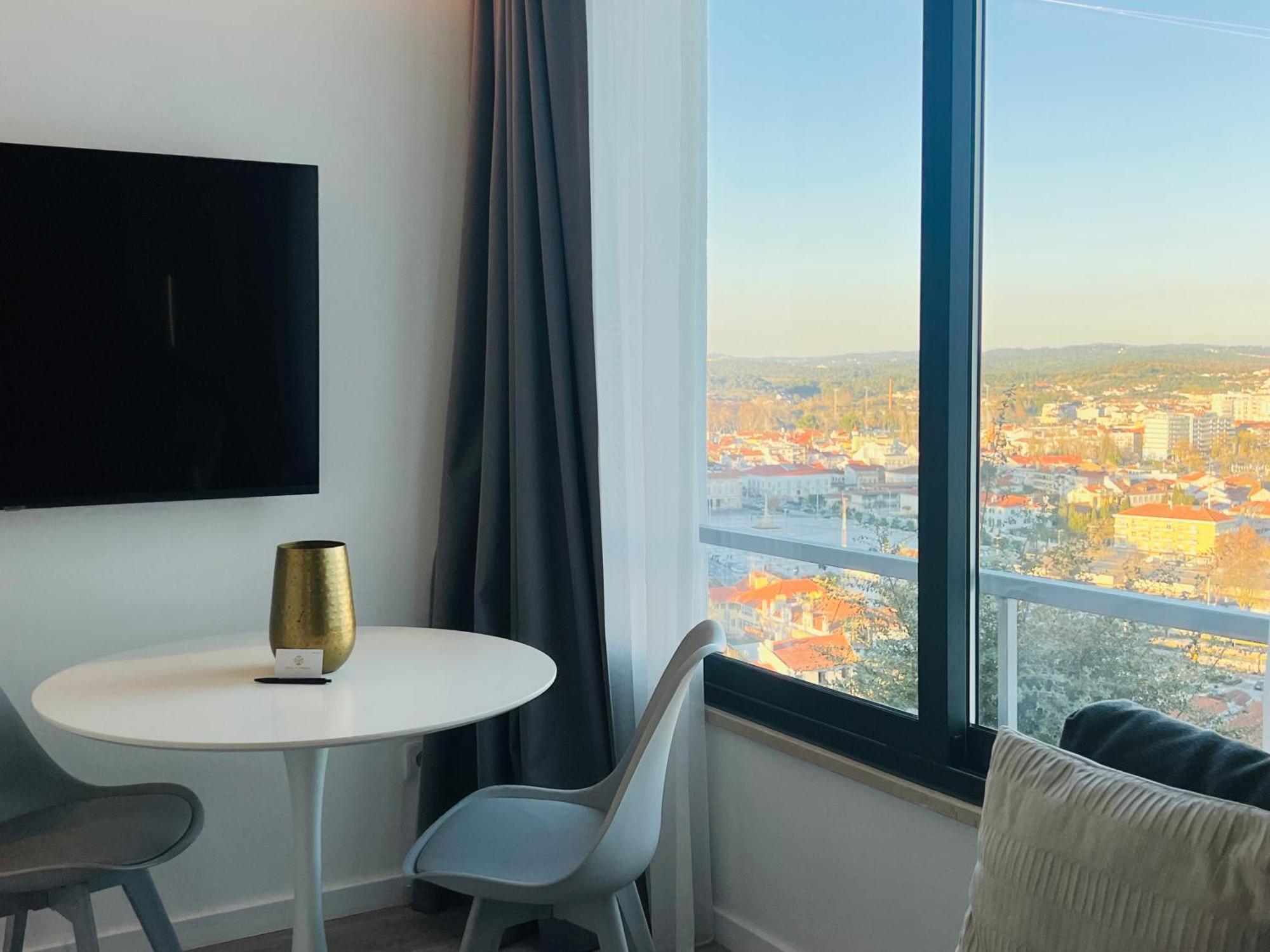 Vila Pombal Tomar Apartments - Pool & City Views Bagian luar foto